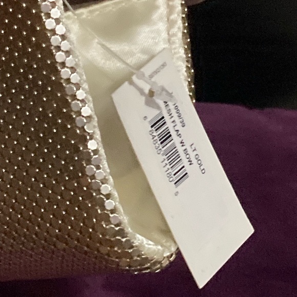 Light gold/champaign clutch purse - Picture 4 of 8